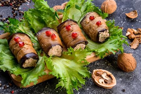 Баклажаны с орехами