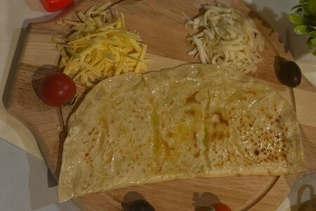 Кутаб с сыром