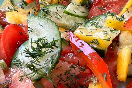 Салат овощной с маслом