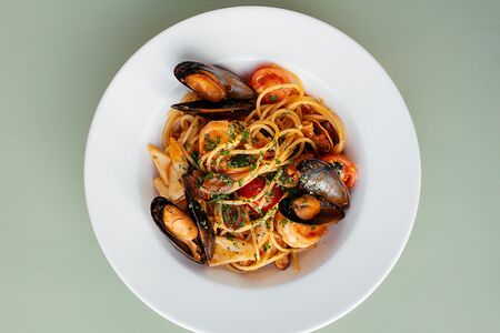 Спагетти с морепродуктами  