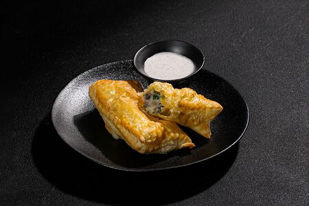 Пирожки с курицей, грибами и сыром