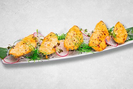 Запеченные мидии с соусом терияки и сыром моцарелла