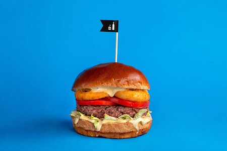 Французский бургер с луковыми кольцами и дижонской горчицей V2.0