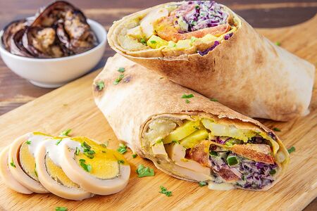 Сабих в лаваше