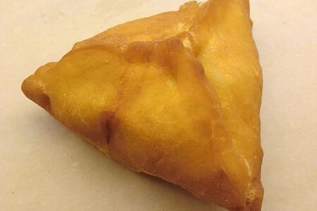 Жареный беляш с мясом