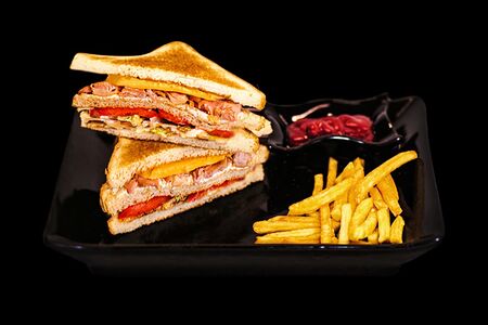 Сэндвич с копчёной курицей и фри