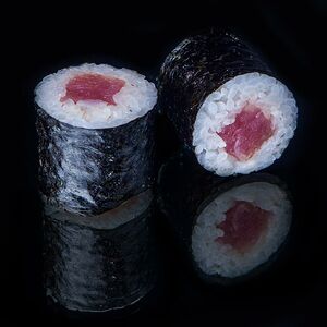 Мак с тунцом