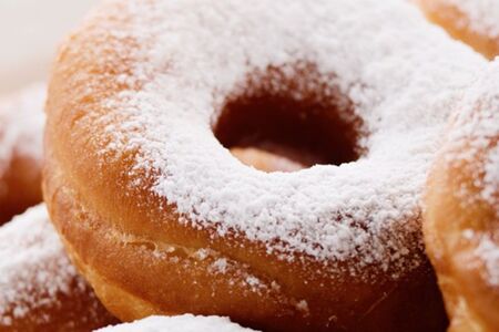 Пончик с пудрой