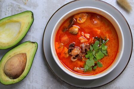 Том-Ям с морепродуктами