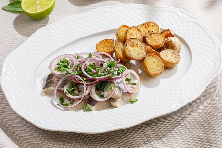 Сельдь с картофелем