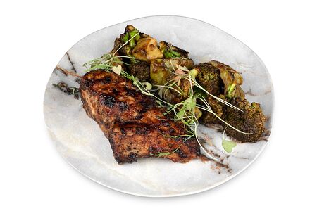 Куриная грудка в глазури с брокколи и авокадо