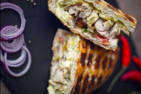 Шаурма с курицей в тандыре