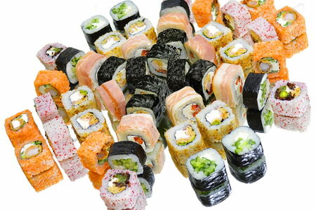 За обе щеки