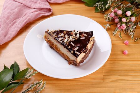 Чизкейк Сникерс