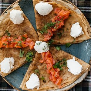 Блинчики с сёмгой и творожным сыром