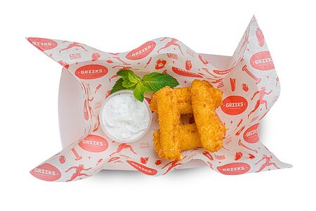 Сырные палочки халуми с соусом дзадзики