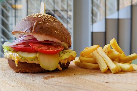 Бургер с курицей