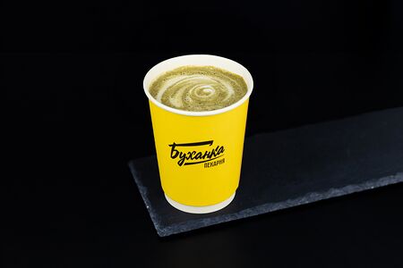 Матча латте на миндальном молоке