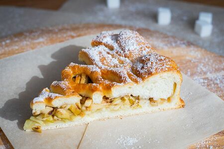 Малый Яблоко-корица