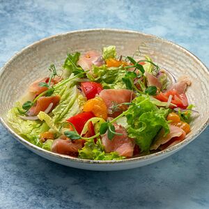 Салат с кетой собственного посола