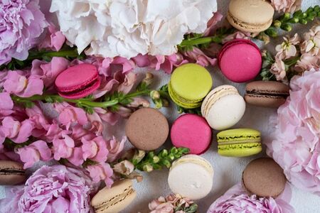 Макаронс Фисташка с малиной