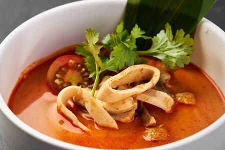 Тайский суп с морепродуктами