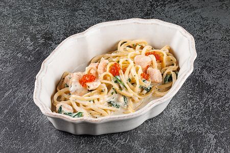 Паста сливочная с лососем и шпинатом