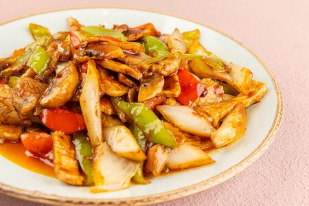 Жаркое из свинины по-китайски