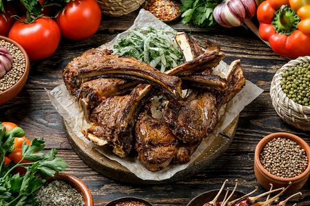 Шашлык из баранины (каре и ребрышки)