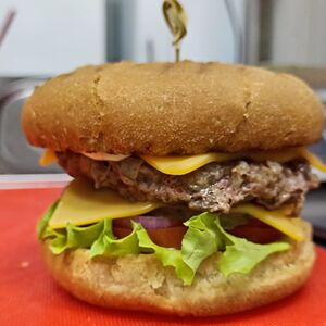 Бургер с рубленой говядиной