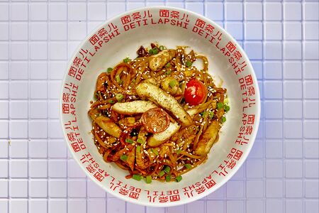 Лапша Том ям с курицей