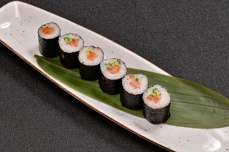 Маки Лосось