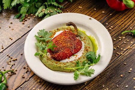 Хумус с фаршированным перцем