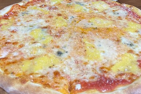 Пицца 4 сыра 