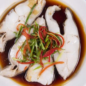 Палтус на пару с соевым соусом