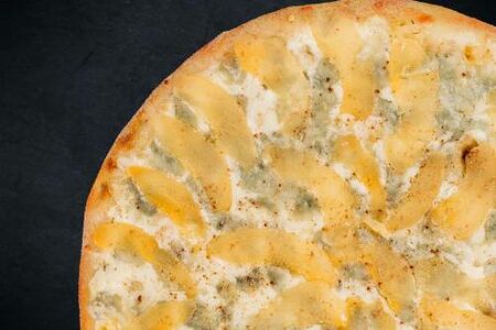 Груша горгондзола 25 см (тонкое тесто)