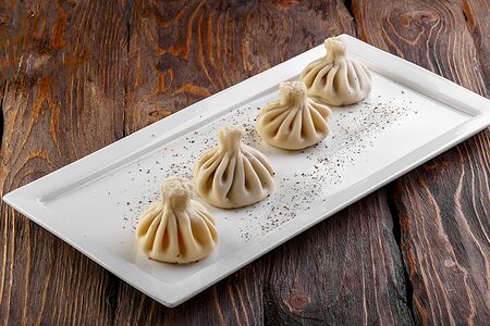 Хинкали со свининой и говядиной жареные