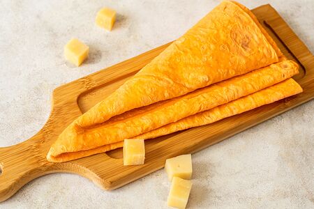 Лаваш сырный