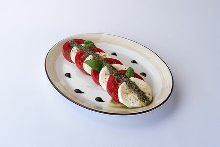 Салат Капрезе