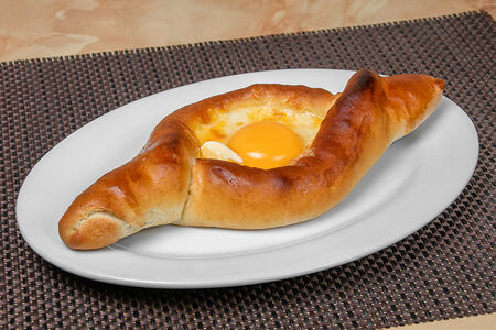 Хачапури по-аджарски