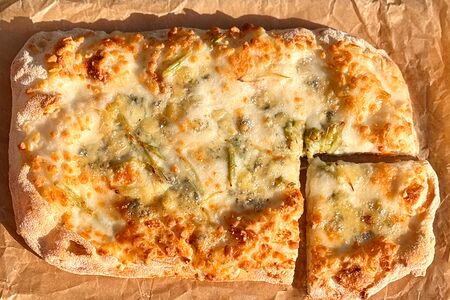 Пицца Zotman сырная со спаржей