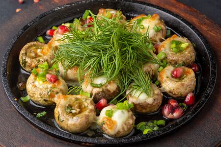 Шампиньоны запеченные