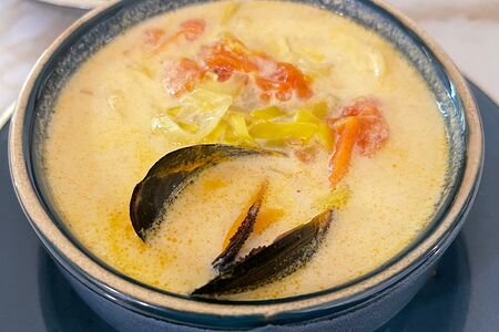 Сливочный суп с морепродуктами