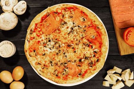 Пицца Прошутто и Фунги