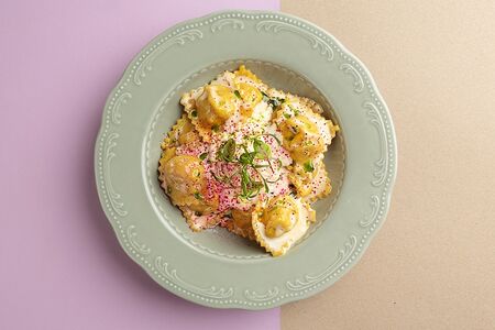 Равиоли с креветкой и сурими