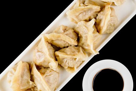 Пельмени с креветками и куриным филе