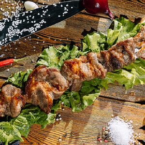 Шашлык из cвинoй шеи