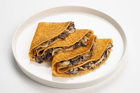 Блины с грибным жульеном