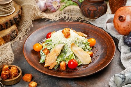 Цезарь с курицей