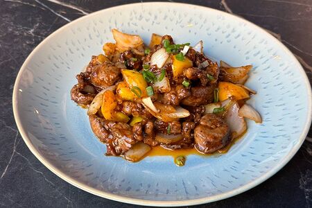 Баранина в соусе черный перец